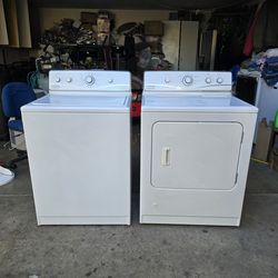 Washer and Gas Dryer Set