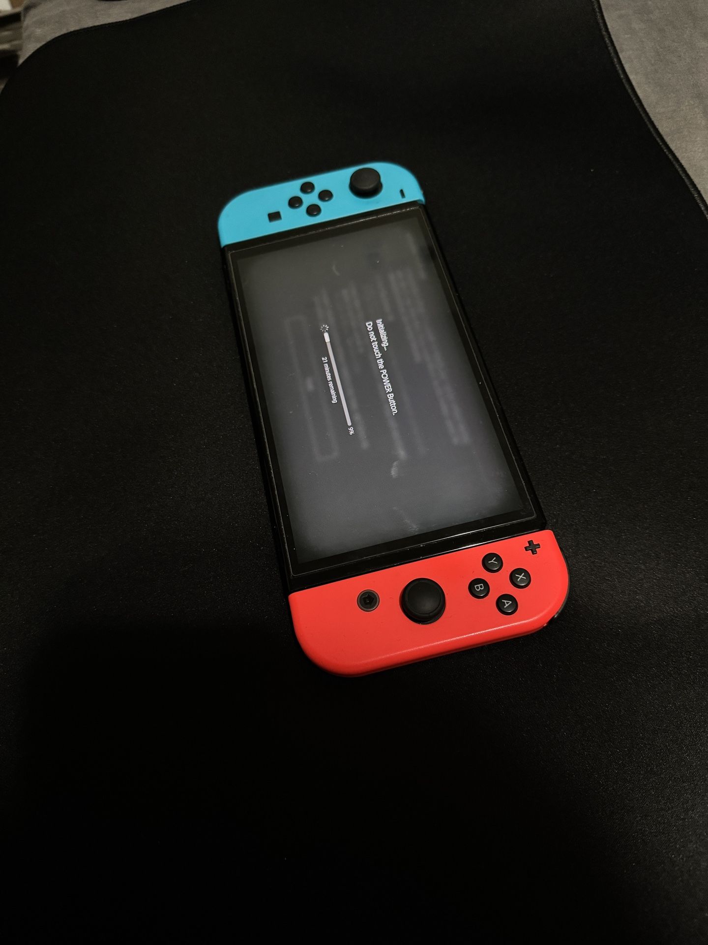 OLED Nintendo Switch + 2 Games