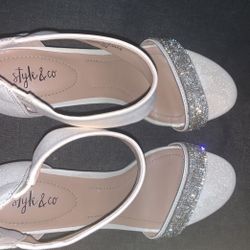 sparkly cute size 8 heels