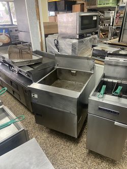 Pitco Fryer Commercial flat bottom fryer for Donouts,  choritos , and fish.