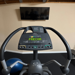 2010 Precor EFX 5.23 Elliptical Trainer – Lightly Used - Bridgewater, NJ