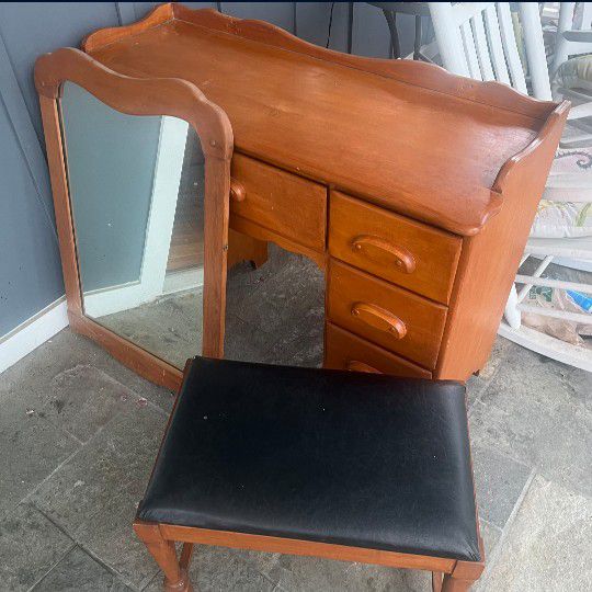 Solid Wood Vanity Dresser w/ Mirror & Stool