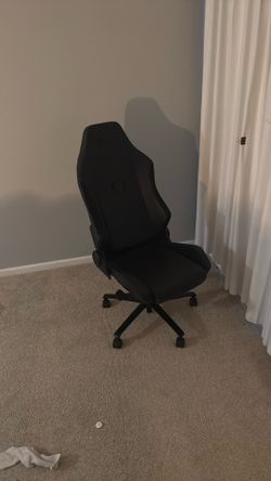 secretlab omega gaming chair