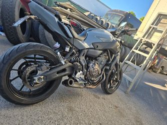 Yamaha mt 07 2015