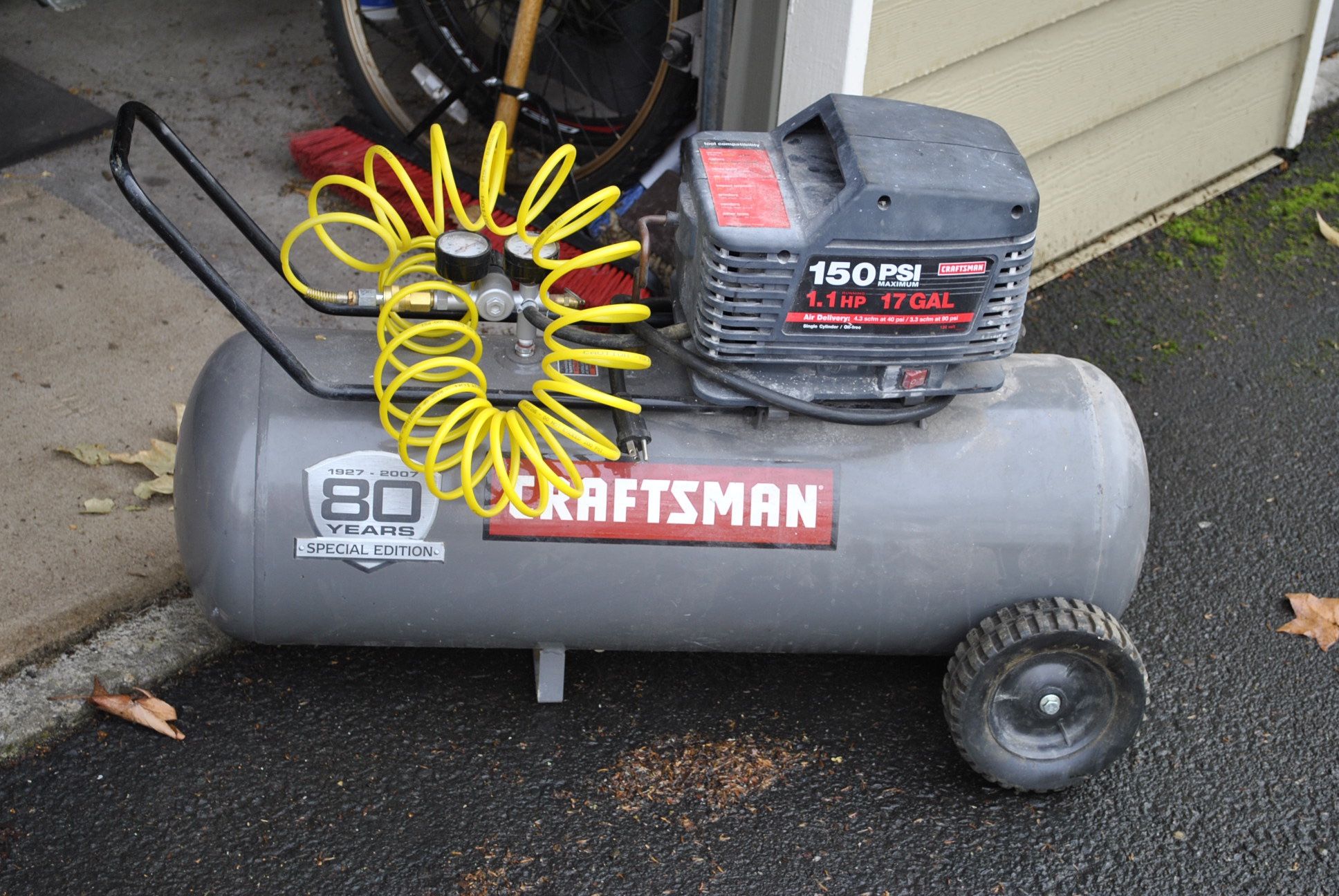 150 PSI, 1.1 Hp, 17 Gal Craftsman Air Compressor