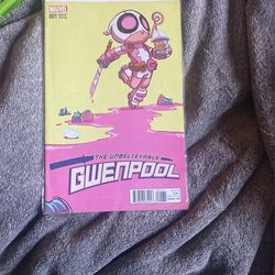 Gwenpool 1 Comic Skottie Young Variant