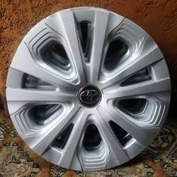 Hubcaps Silver 15in Rims-Wheel Covers - Toyota