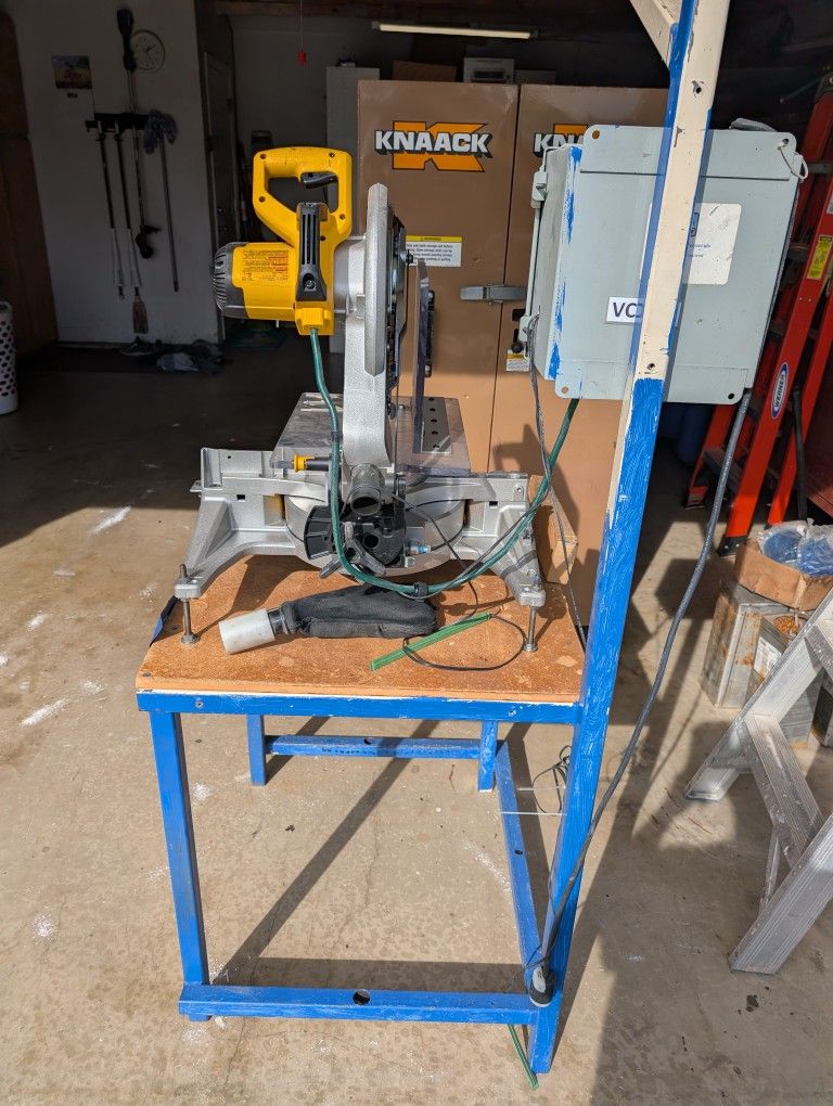 Dewalt DWS715 Miter Saw On A Work Table