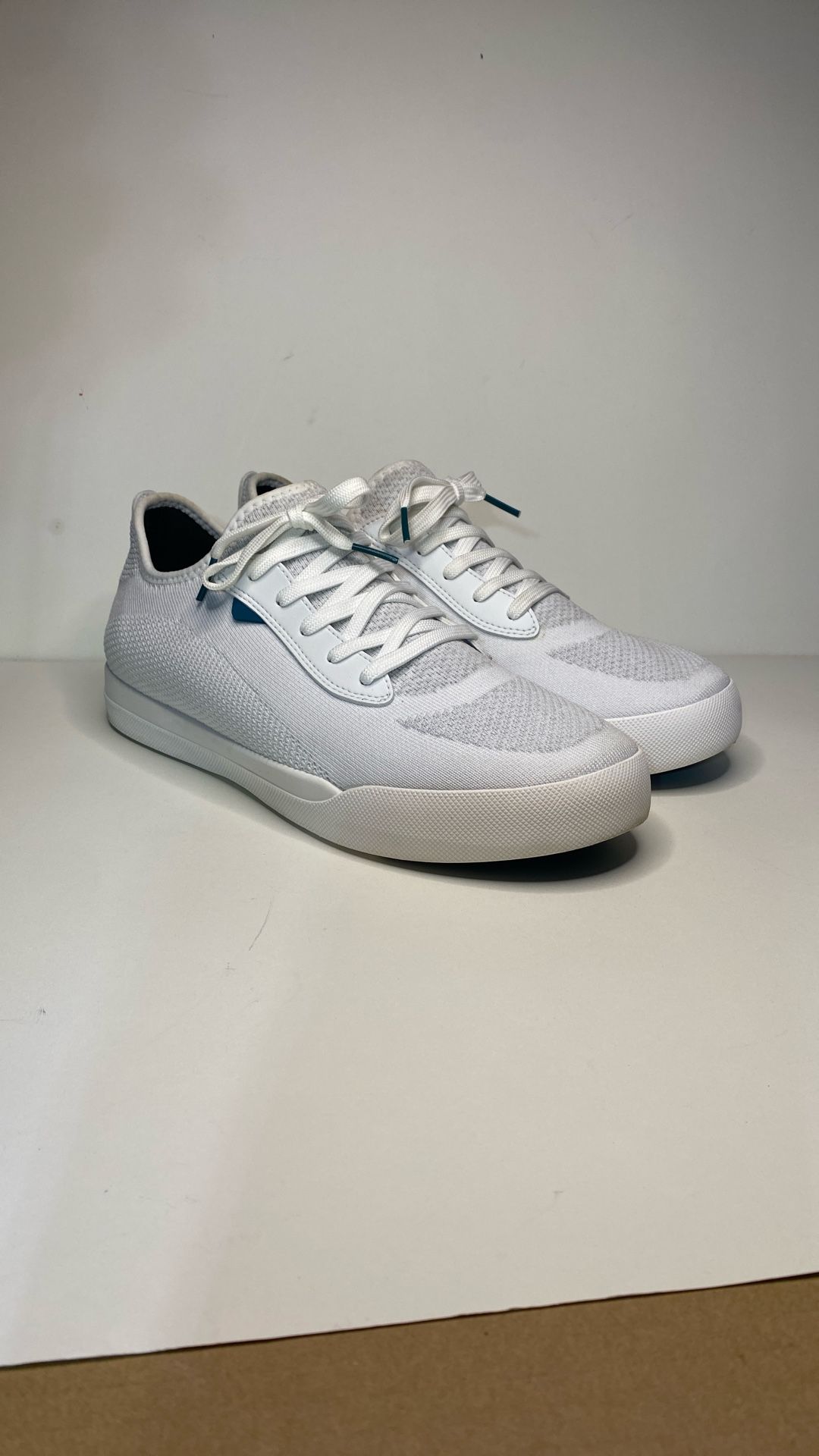 Vessi Weekend Sneaker Mens Size 10 Waterproof Shoes Sneakers Marble White