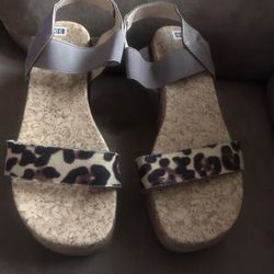 New Sandals Size 8.5