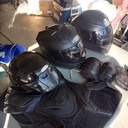 3 Motorcycle Helmets With Chest And Back Protector With Elbow And Qrist Guards