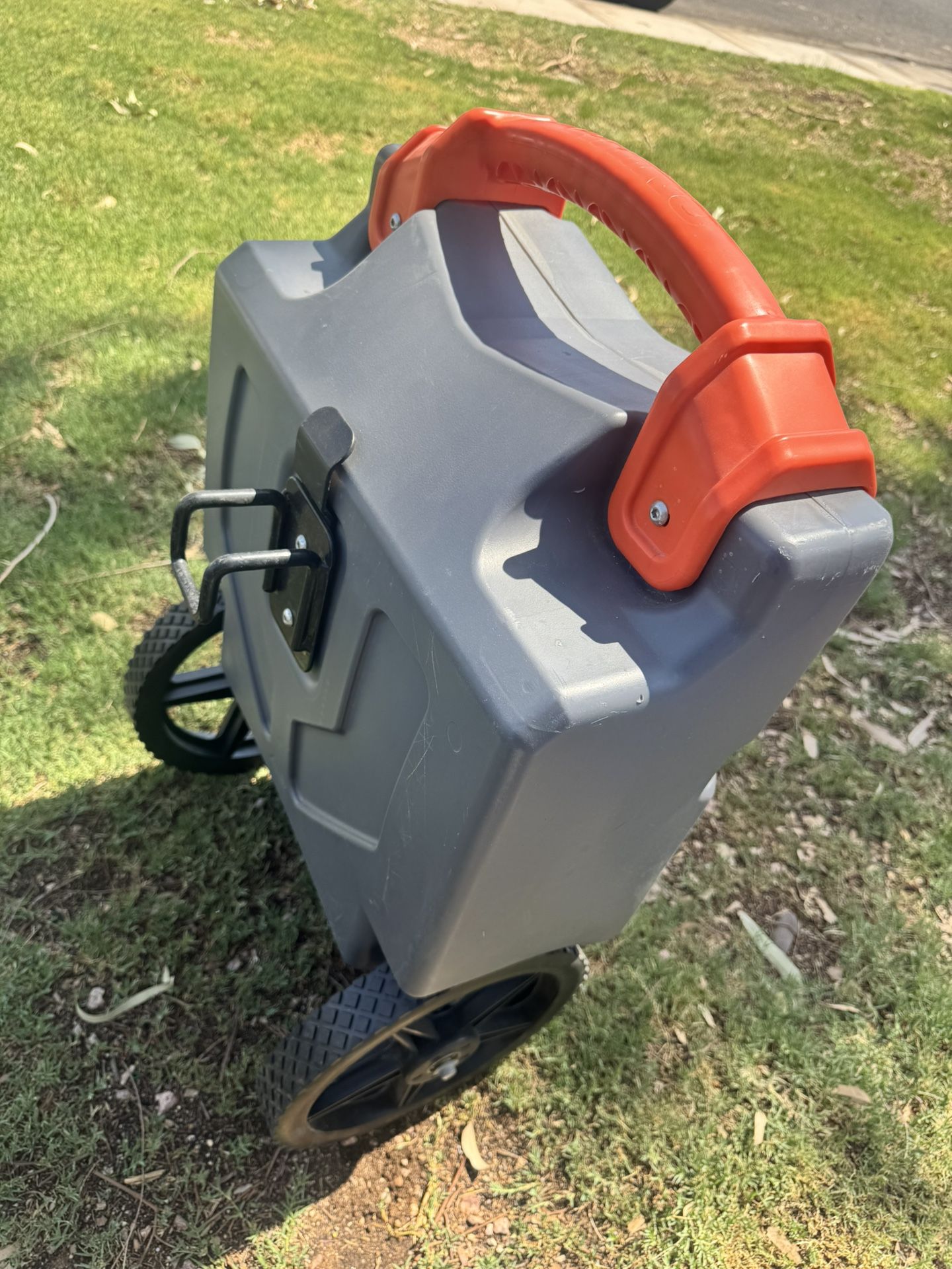 Rhino 15 Gallon RV Waste Tank Never Used