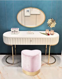 Heart Velvet Ottoman Pink
