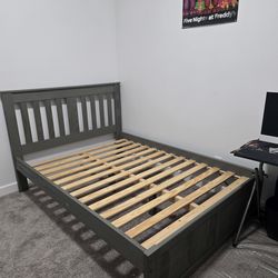 Wood Platform Bed Frame (Full)