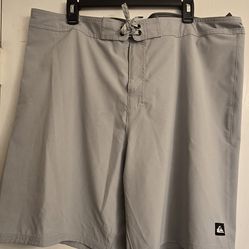 Men's Quicksilver Sz 40 board shorts NWT
