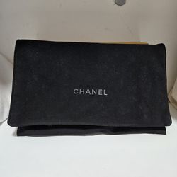 Caviar Leather Wallet On Chain