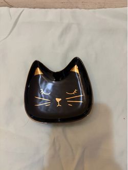 Cat shaped jewelry tray