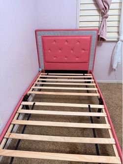 2 twin pink beds
