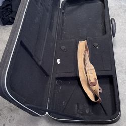 ROADRUNNER GUITAR CASE