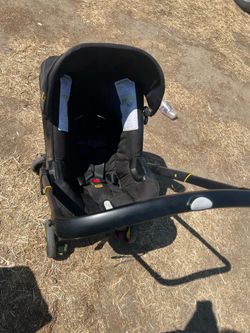 Doona Car Seat/Stroller