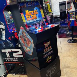 Arcade With 10,888 Games
