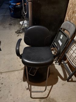 Barber chair