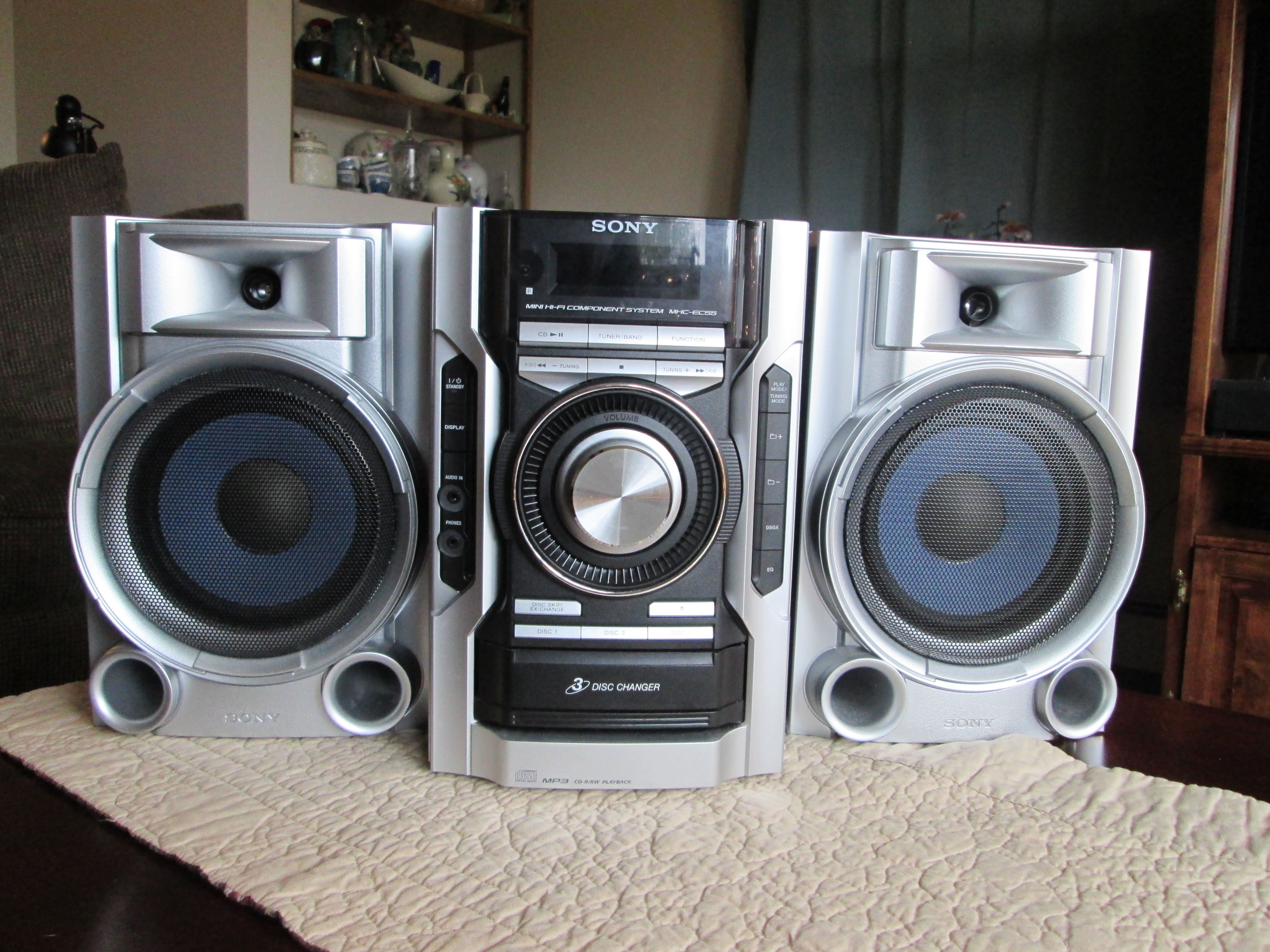 Sony Stereo System LIKE NEW