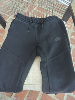 Nike tech pants ( large)