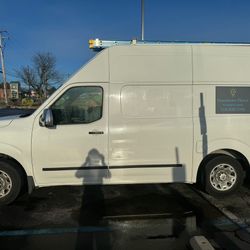 2017 Nissan NV