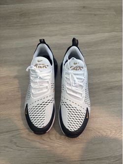 Nike Men's Air Max 270  size 9.5