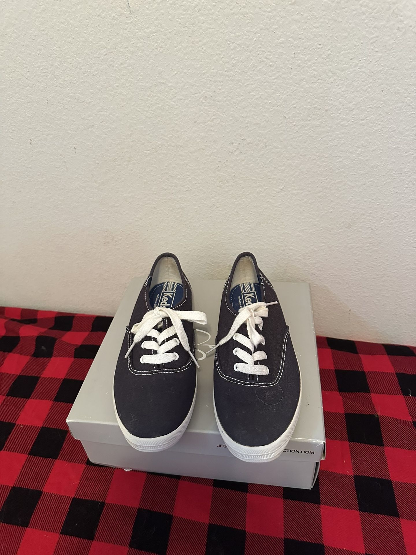 Keds Women’s Shoes Size 7