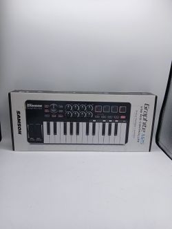 Music gear m25 Samson 25 key portable controller