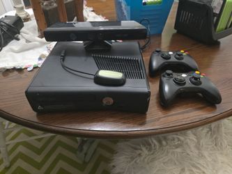 Xbox 360 slim 250 gb