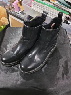 Sam & Libby Pull Up Boots Size 7 1/2