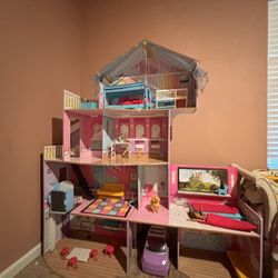 KidsKraft dollhouse