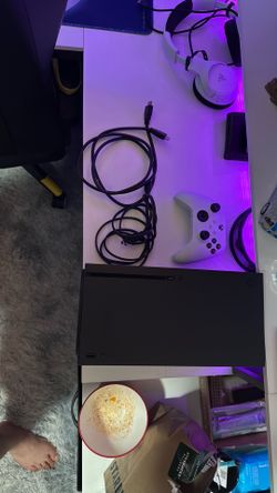 Xbox One X 1 TB versión
