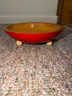 vintage footed wooden bowl Munising. Has marks from age see pics