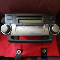 Toyota Highlander Radio/CD Player