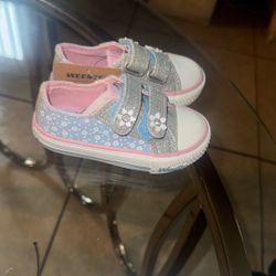 Girls Shoes