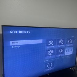 Brand new Roku Tv 50”