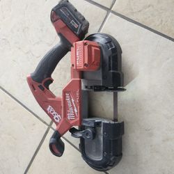 Milwaukee Fuel Brushless Bandsaw 