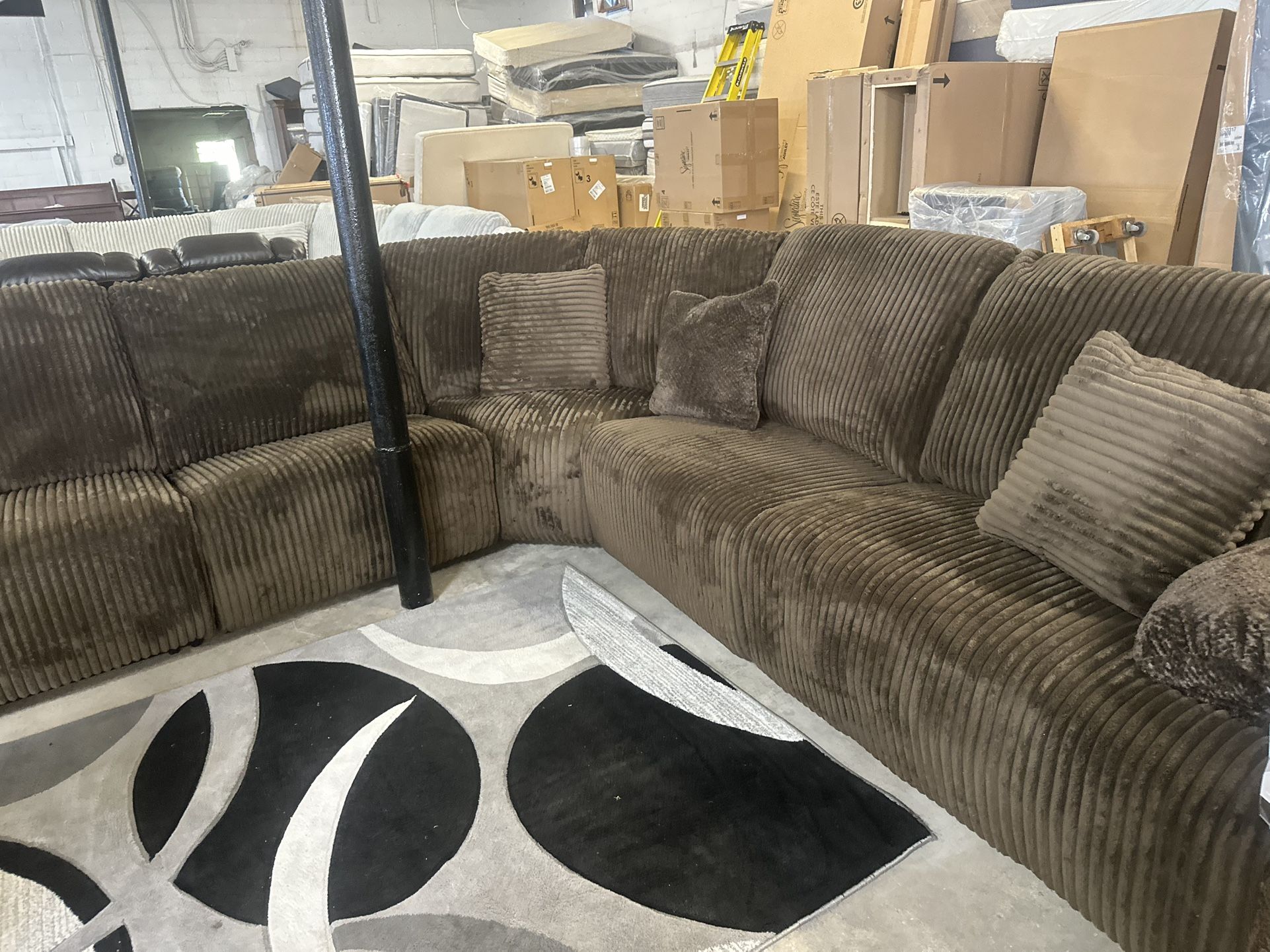 NEW RECLINER SECTIONAL SOFA