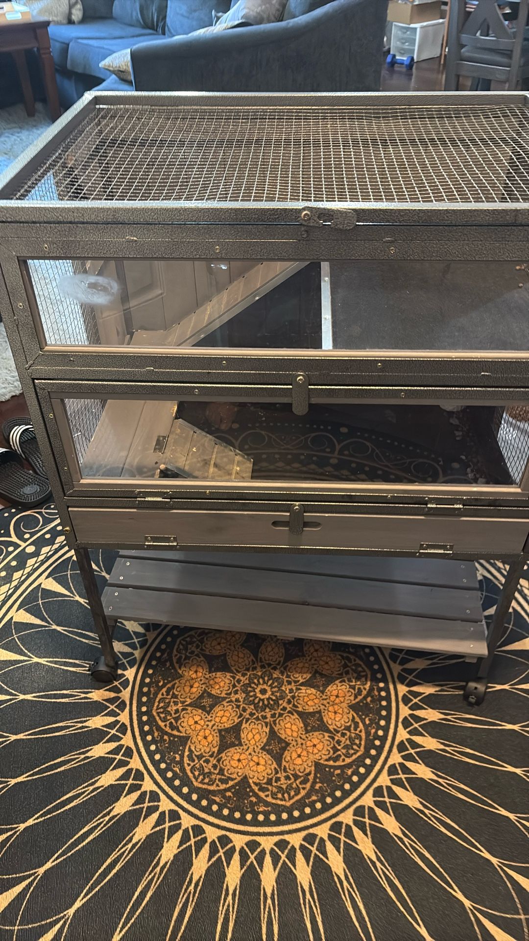 Small Animal Hutch With Bottom Shelve