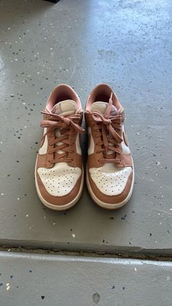 Women’s Nike Dunk Low Sneakers