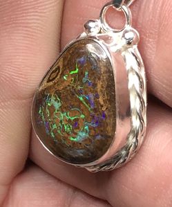 8931 Australian Queensland Boulder Matrix Opal 925 silver pendant on a 925 silver chain necklace 43ct 22c17x8mm Green/Blue colors