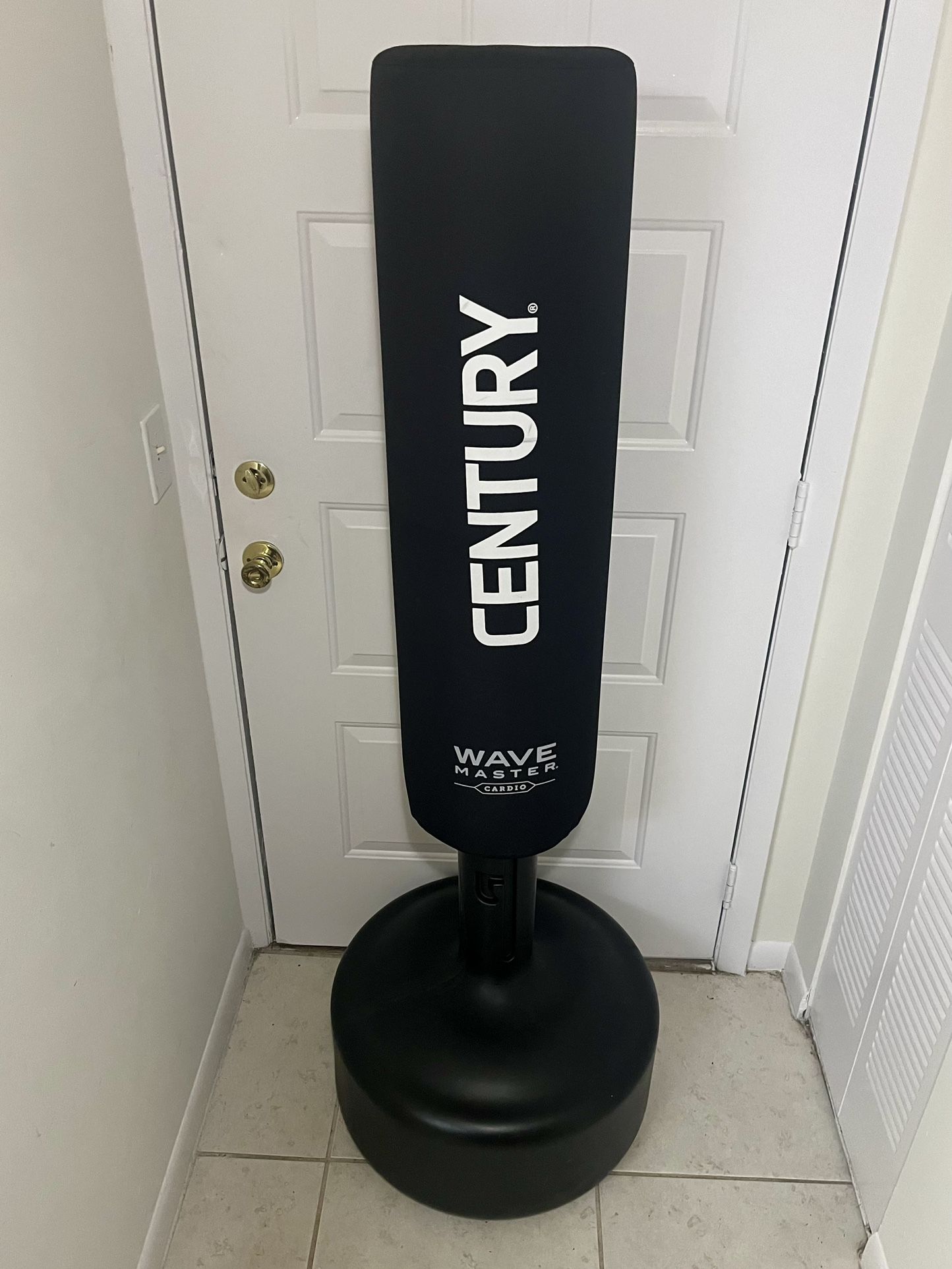 Century Wavemaster Cardio Freestanding kickboxing Bag
