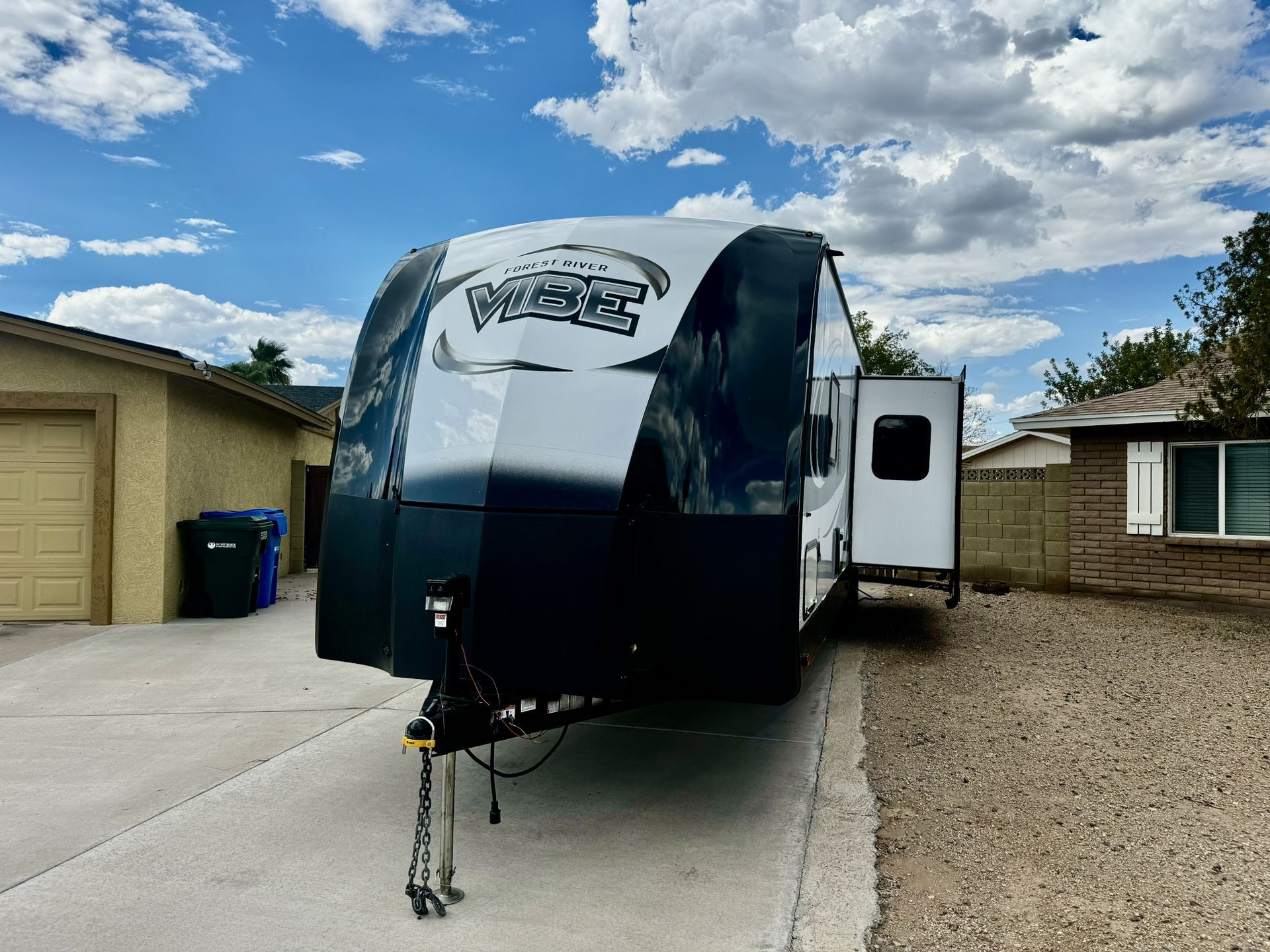 2018 Forest River Vibe 32ft With Slide for Sale in Phoenix, AZ - OfferUp