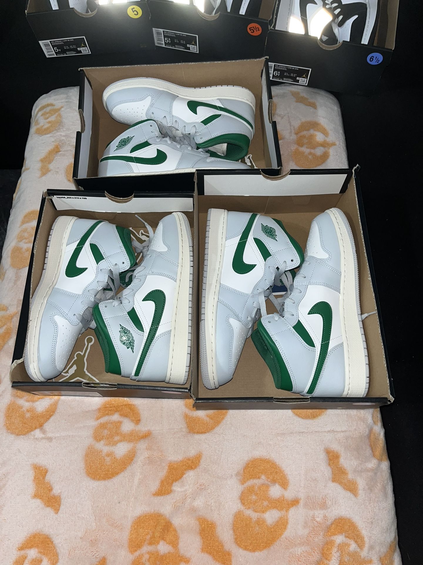 Jordan 1 Mid
