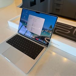 🍎 MacBook Pro 14" M5 — Like New | M5 Chip | 16GB RAM | 512GB SSD