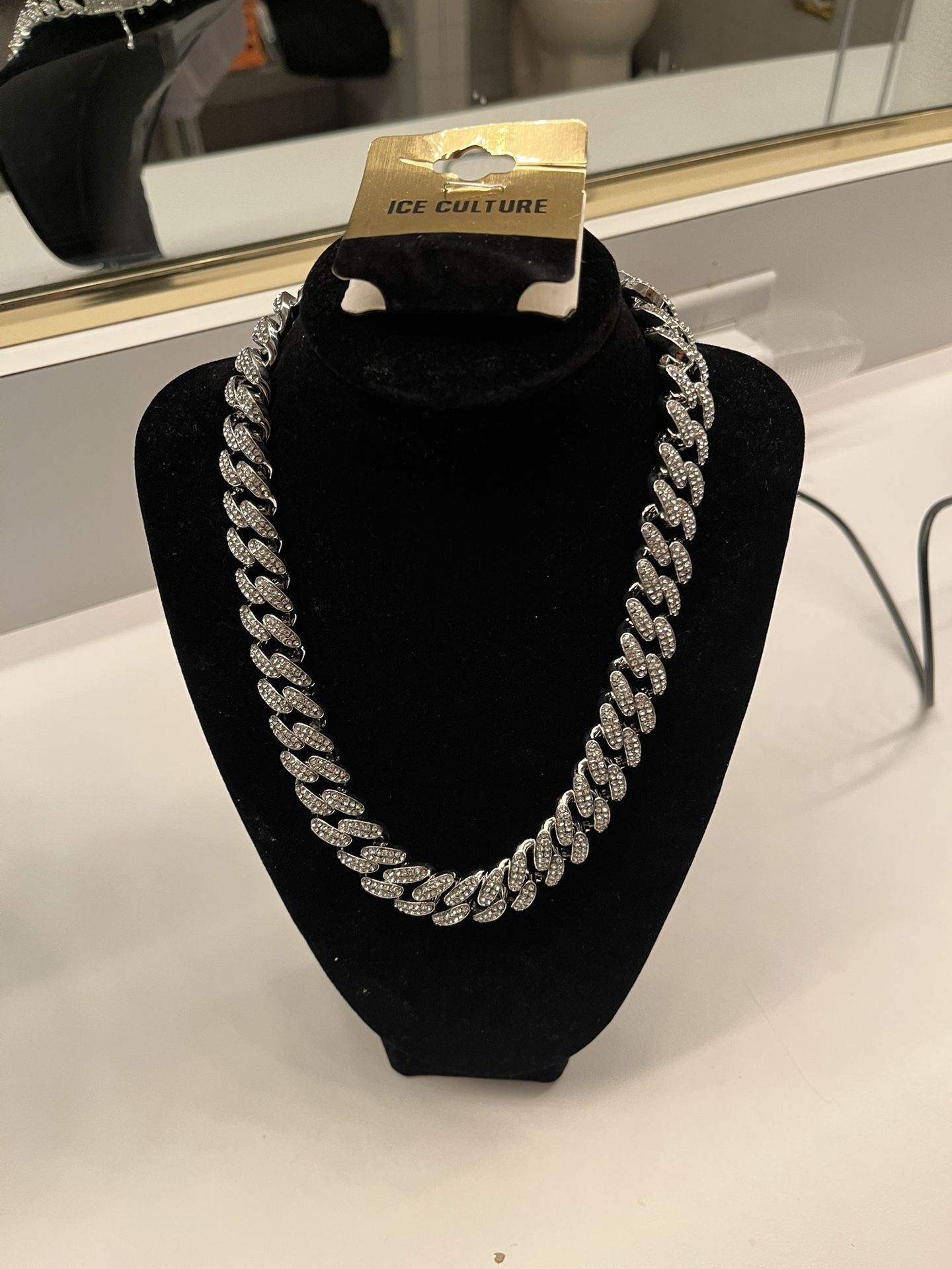 18” Men’s Iced Out Heavy Duty Chain